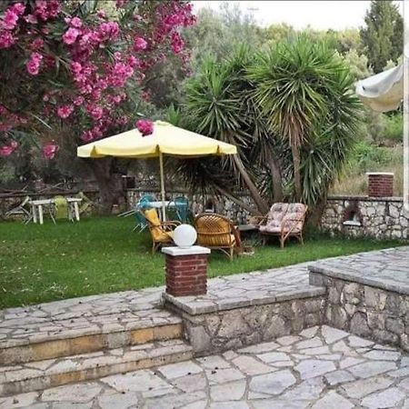 Guesthouse Emi Lygia  Exterior foto